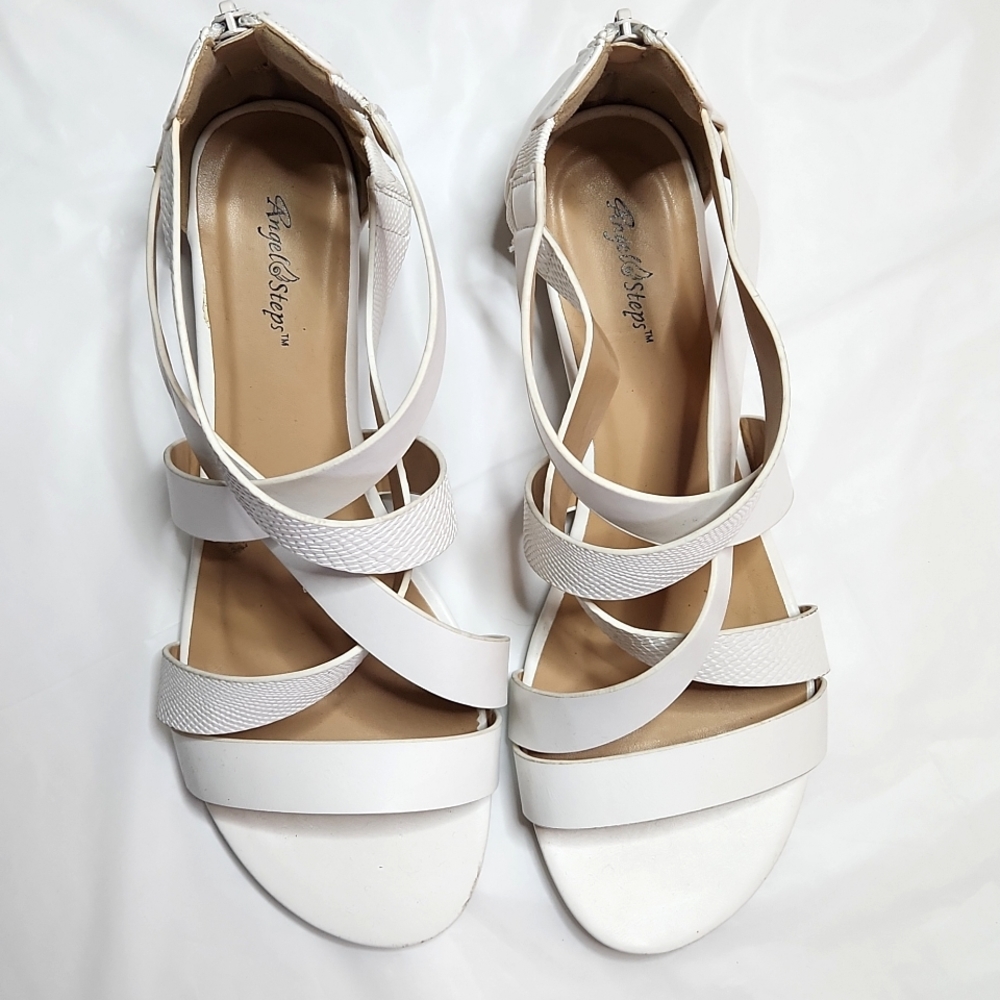 Angel Steps Sandals - Picture 3 of 7